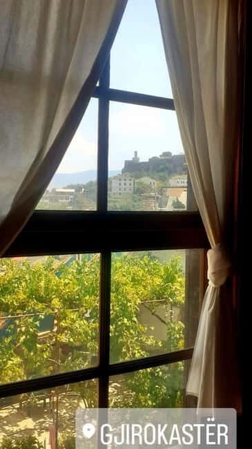 From Tirana to Gjirokaster: day trip in the enchanting city - Traditional Lunch in a Historic Restaurant