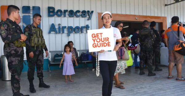 From/To Boracay: Kalibo Airport Private Fast-Track Transfer - Option to Upgrade to a Van Ride