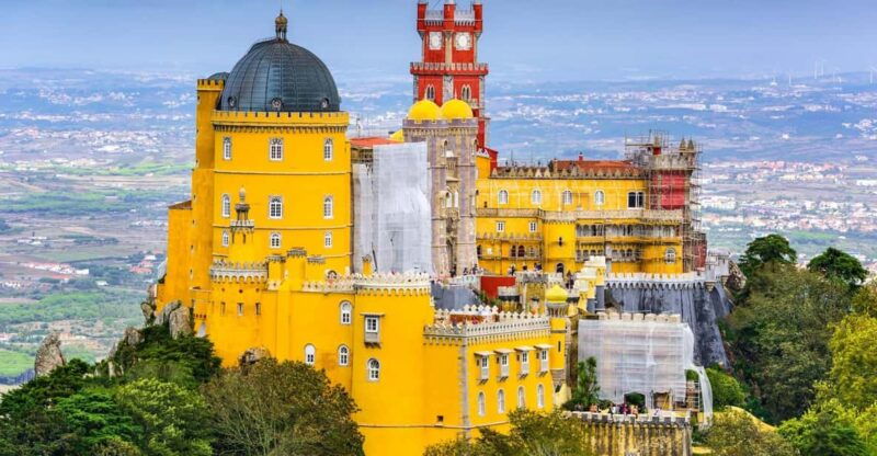 From/To Lisbon: Sintra Hop-on Hop-off Tickets + Audio Guide - Exploring Sintra with Hop-on Hop-off Buses