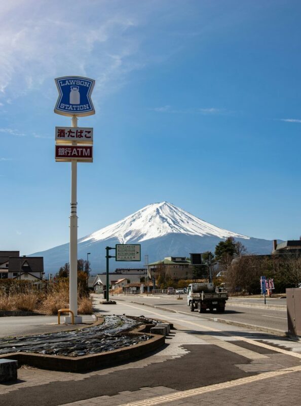 From Tokyo: One Day Private Tour To Mt Fuji and Hakone - Oshino Hakkai: a pause among the ponds