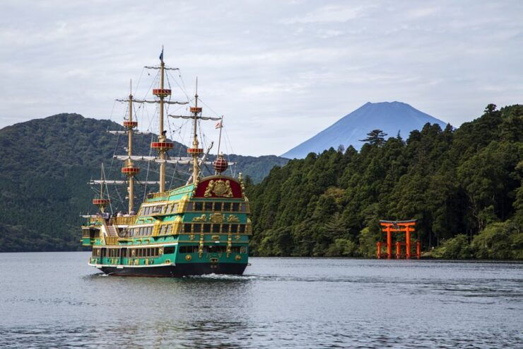 From Tokyo: Private Day Trip to Hakone With Lake Ashi Cruise - Activity Details
