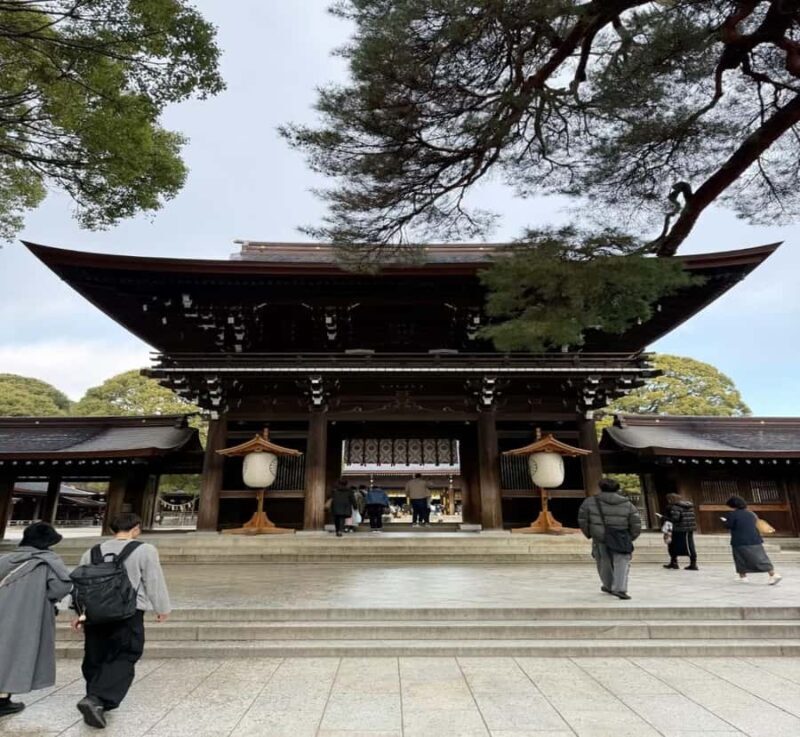 From Tokyo: Private Hidden Tokyo Tour with EnglishGuide - Local Cafés and Boutique Shops