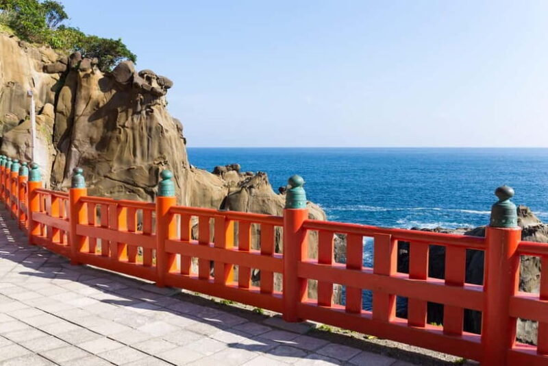 From Tokyo: Private Tour to Kamakura - Temples, Sea, Onsen - FAQ