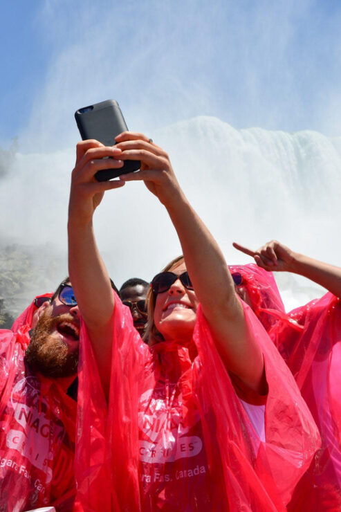 From Toronto: Niagara Falls Bus Tour With Boat Cruise - Itinerary and Activities