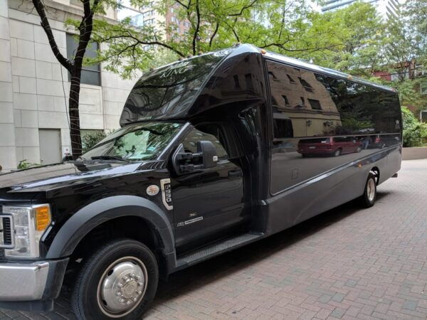 From Toronto: Niagara Falls Full-Day Bus Tour - Dining and Leisure