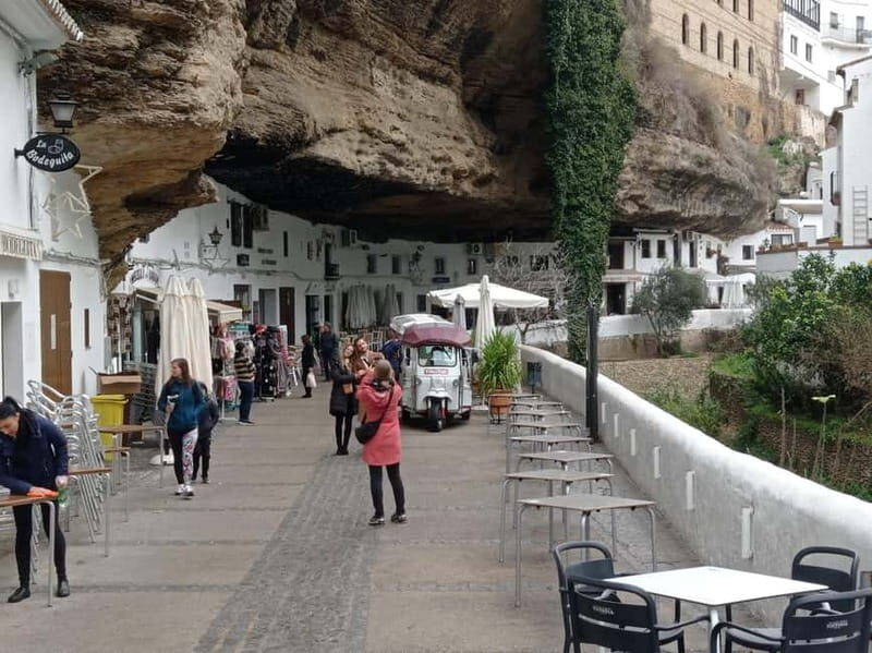 From Torremolinos: Ronda and Setenil de las Bodegas Day Trip - Ronda: A Town of Dramatic Cliffs and Historic Charm