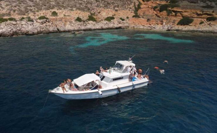From Trapani: Favignana and Levanzo Yacht Tour With Lunch - Good To Know