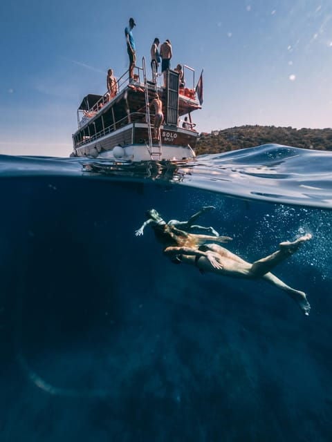 From Trogir: Blue Lagoon & olta Cruise with Lunch & Drinks - FAQ