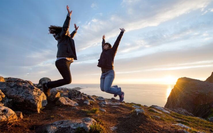 From Tromsø: Midnight Sun Hiking Tour - Experience Highlights