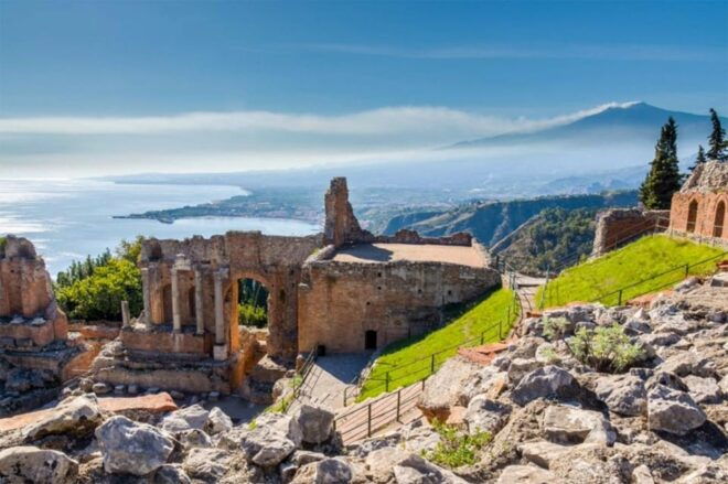 From Tropea: Guided Tour of Taormina - Participant Information