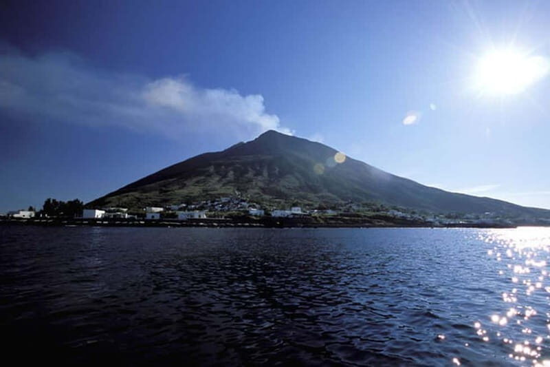 From Tropea: Panarea Island and Stromboli Volcano by Night - Moving to Stromboli: The Eruption at Night