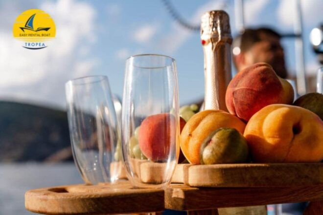 From Tropea to Capo Vaticano DELUXE Boat Tour With Aperitif - Boat Details