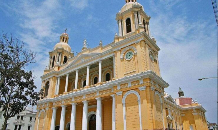 From Trujillo: Temple of the Moon and Sun and Chan Chan - Tour Highlights