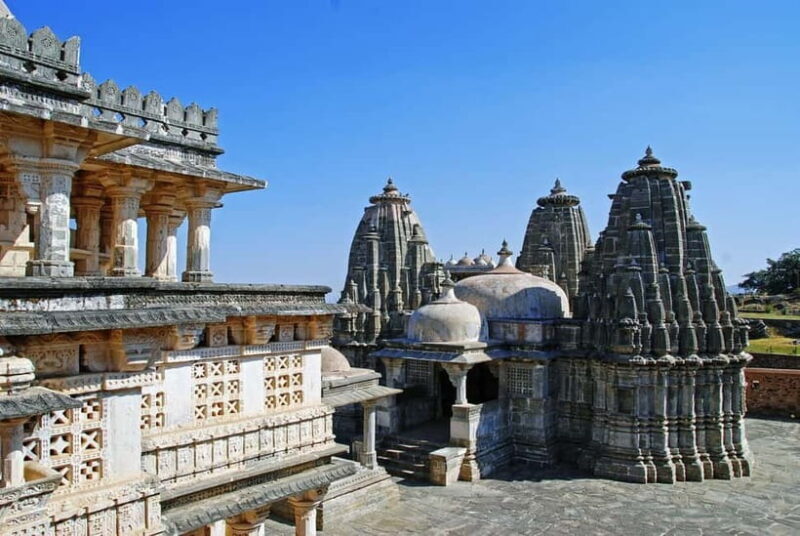 From Udaipur: Kumbhalgarh and Ranakpur Temple Day Excursion - Visiting Ranakpur Jain Temple: An Architectural Jewel