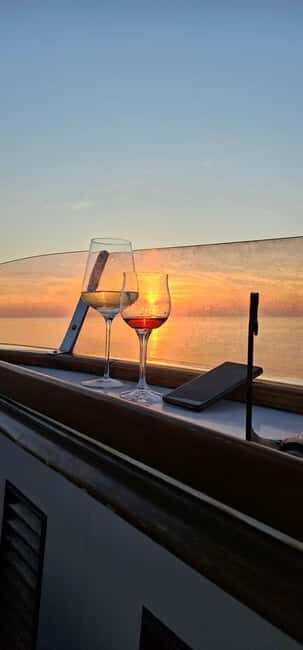 From Umag: Boat Tour to Savudrija with Swimming and Dolphins - FAQ