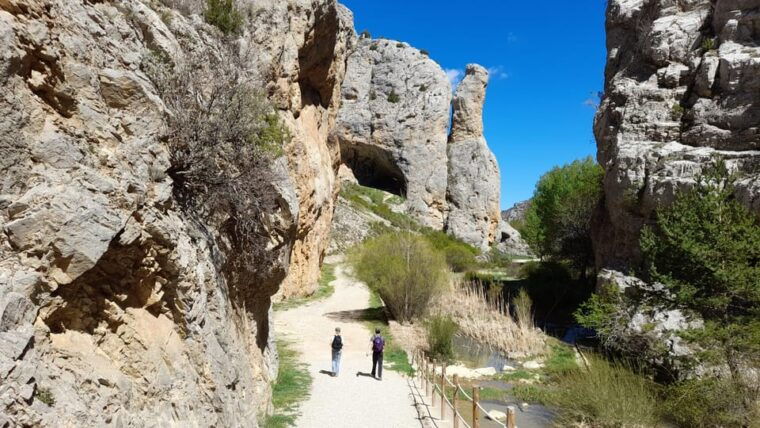 From Valencia: 3-day Trip to Albarracín - Hiking in Barranco De La Hoz