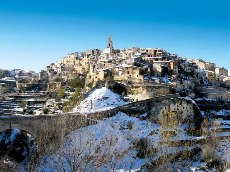From Valencia: Bocairent and Covetes Dels Moros Day Trip - Enjoy Spectacular Mountain Views