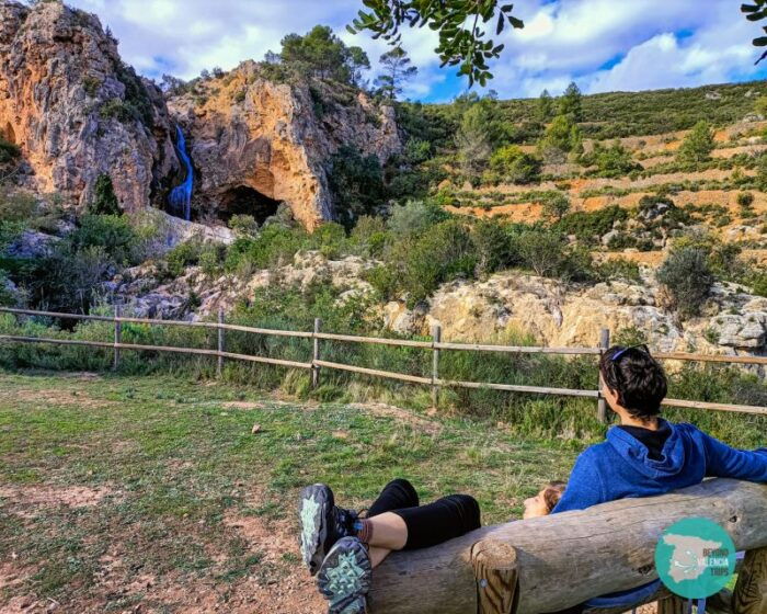 From Valencia: Hiking Tour to Two Stunning Waterfalls - Getting to the Starting Point