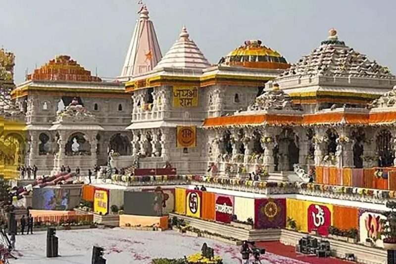 From Varanasi to Ayodhya: A Journey into the Divine - The early start and long road to Ayodhya