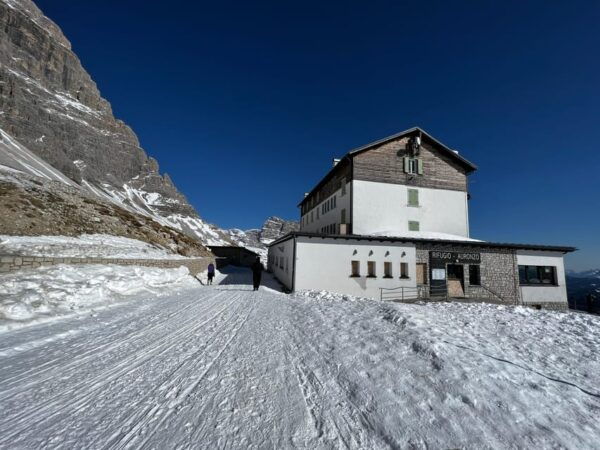From Venice: Private Dolomites Full-Day Tour in the Winter - Booking and Cancellation Policy