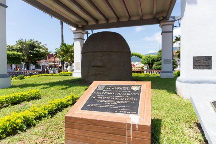 From Veracruz: Catemaco, Nature, Waterfalls & Monkeys Tour - Santiago Tuxtla and Olmec Stone Head