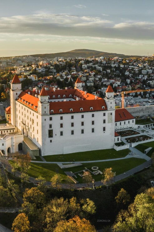 From Vienna: Bratislava & Budapest Small Group Guided Tour - Key Points