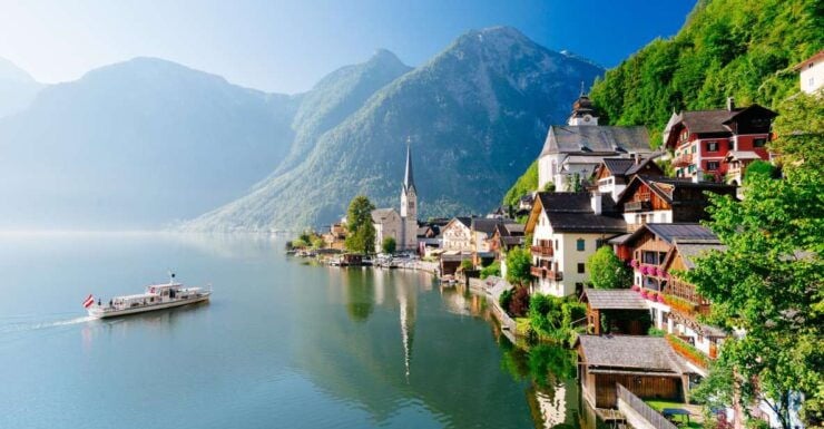 From Vienna: Full Day Trip to Hallstatt and Salzkammergut - Itinerary Overview