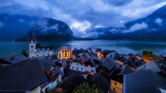 From Vienna: Hallstatt and Salzburg - Explore Hallstatt and Salzburg