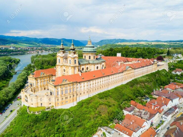 From Vienna: Melk, Salzburg, and Hallstatt Private Tour - Tour Highlights