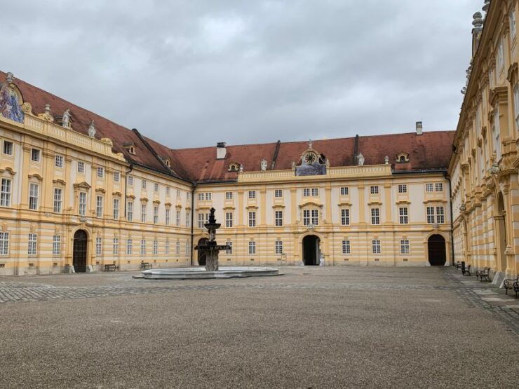 From Vienna: Wachau, Melk, Hallstatt, and Salzburg Day Trip - Duration and Language Options