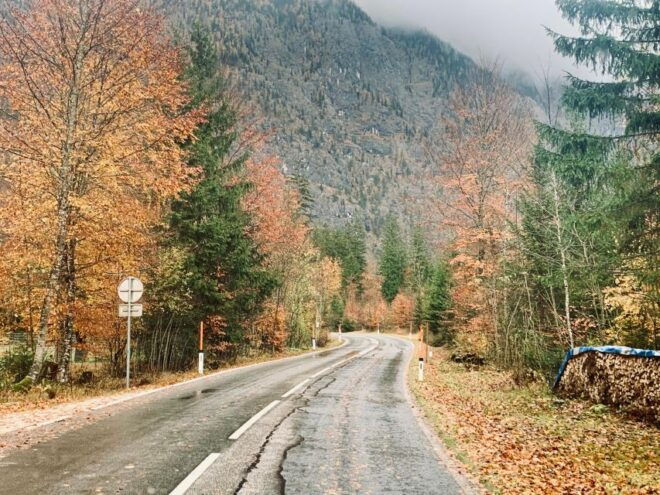 From Vienna: Wachau, Melk, Hallstatt, and Salzburg Day Trip - Itinerary for the Day Trip