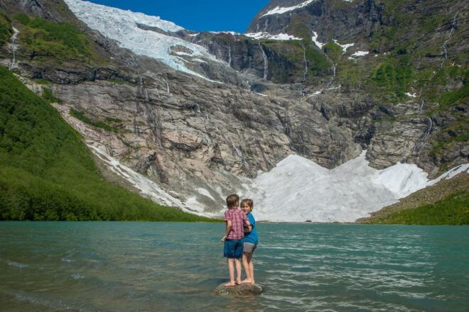 From Vik: Guided Fjord & Glacier Tour to Fjærland - Glacier Exploration