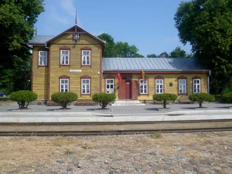 From Vilnius: Anykiai & The Hill of Crosses Day Trip - Who Should Consider This Tour?