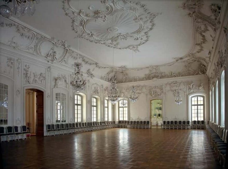 From Vilnius: Private Transfer to Riga with Sightseeing - Who Will Love This Experience?