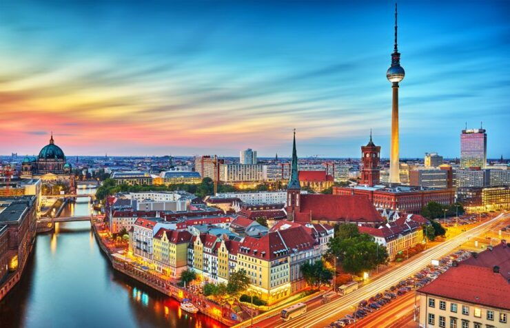 From Warnemünde Port: Berlin Shore Excursion - Duration and Itinerary Information