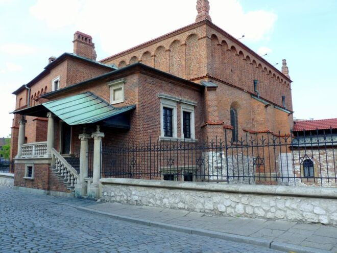 From Warsaw: Krakow and Schindlers Factory Full-Day Trip - Important Information
