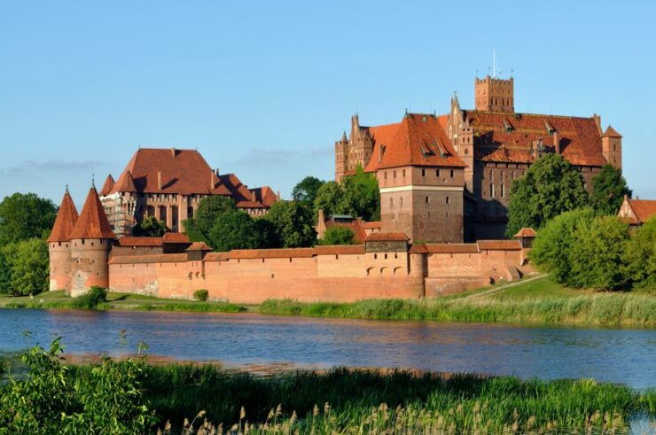 From Warsaw: Tour to Malbork Castle and Gdansk or Sopot - Cancellation Policy and Booking Flexibility