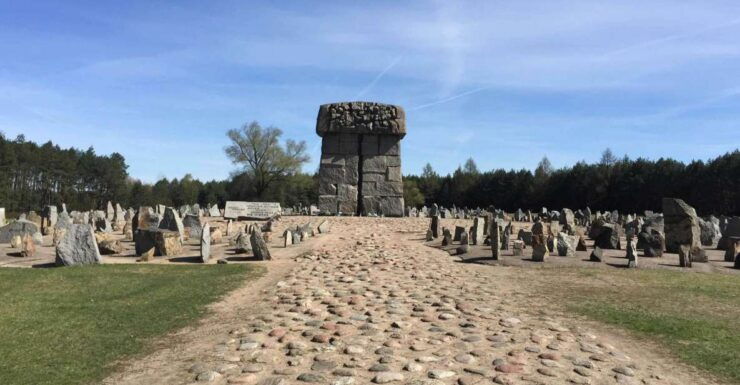 From Warsaw: Treblinka Half-Day Private Tour With Car - Highlights and Experience at Treblinka Camp