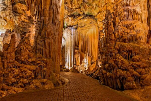 From Washington DC: Day Trip to Luray Caverns - The Sum Up