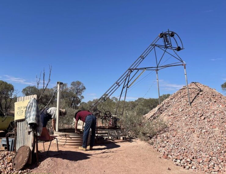 From Winton: Opal Fossicking in Opalton - Opalton Mining Community Exploration