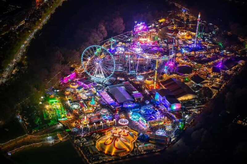 From Wolverhampton or Walsall: Winter Wonderland Coach Trip - Good To Know