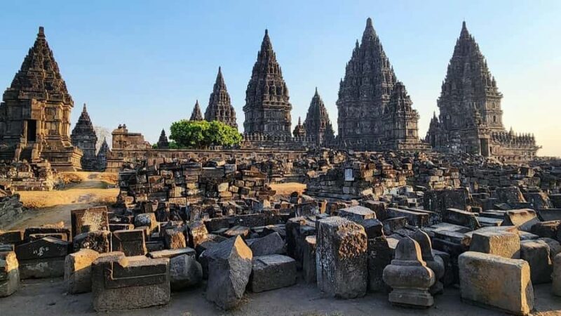 From Yogyakarta: Prambanan Temple Guided Tour - The Itinerary Breakdown