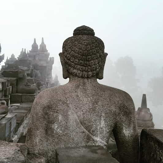 From Yogyakarta: Selogriyo Temple Trekking and Borobudur - Detailed Itinerary