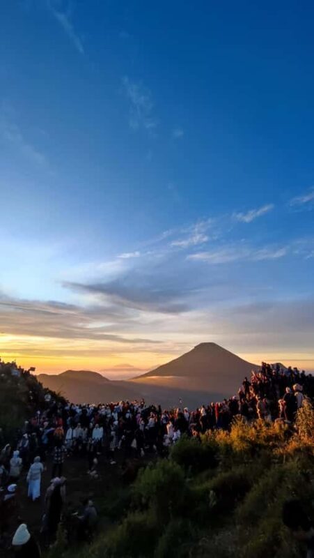 from Yogyakarta to Sunrise Sikunir & Dieng Plateau Tour - What Reviewers Say About This Tour