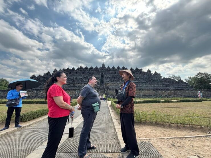 From Yogyakarta:Borobudur Climb With Ticket & Mendut Temple - Key Points