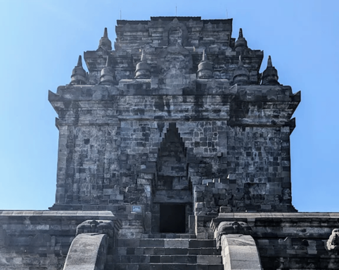From Yogyakarta:Borobudur Climb With Ticket & Mendut Temple - Travel Experience