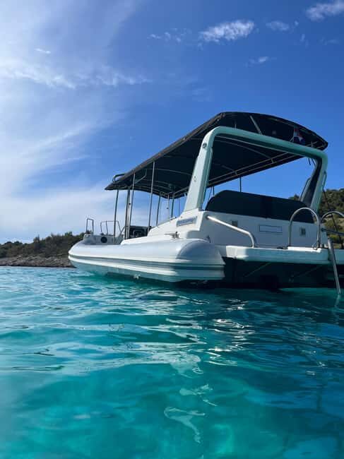 From Zadar: 3 magical stops with a cold drink - An in-depth look at this Zadar island-hopping adventure