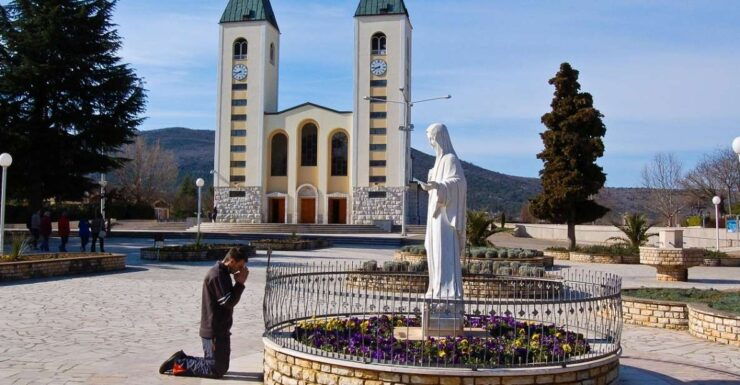 From Zadar: Private Medugorje Round-Trip Transfer - Booking Details for the Private Transfer