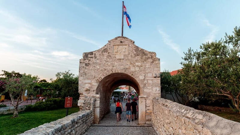 From Zadar: Sightseeing trip to historic Nin with return - FAQs