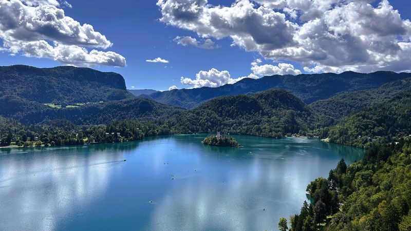 From Zagreb: Ljubljana and Lake Bled Guided Day Trip - What to know before you book
